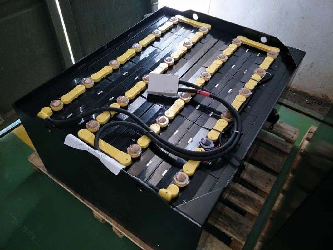 Dịch vụ sửa chữa, thay ngăn ắc quy xe nâng